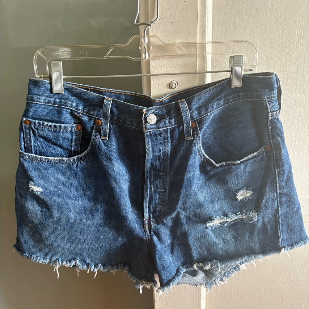 Vintage Levi’s 501 cutoffs. Size “M” (See measurements)